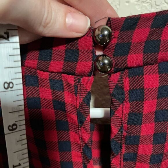 Women’s- Gingham Checked Peplum Bubble Sleeve Key Hole Back Blouse - Picture 8 of 8
